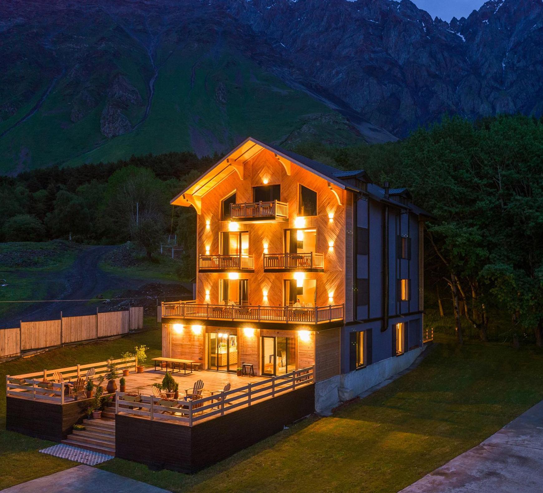 1740 Boutique Hotel Kazbegi Exterior photo