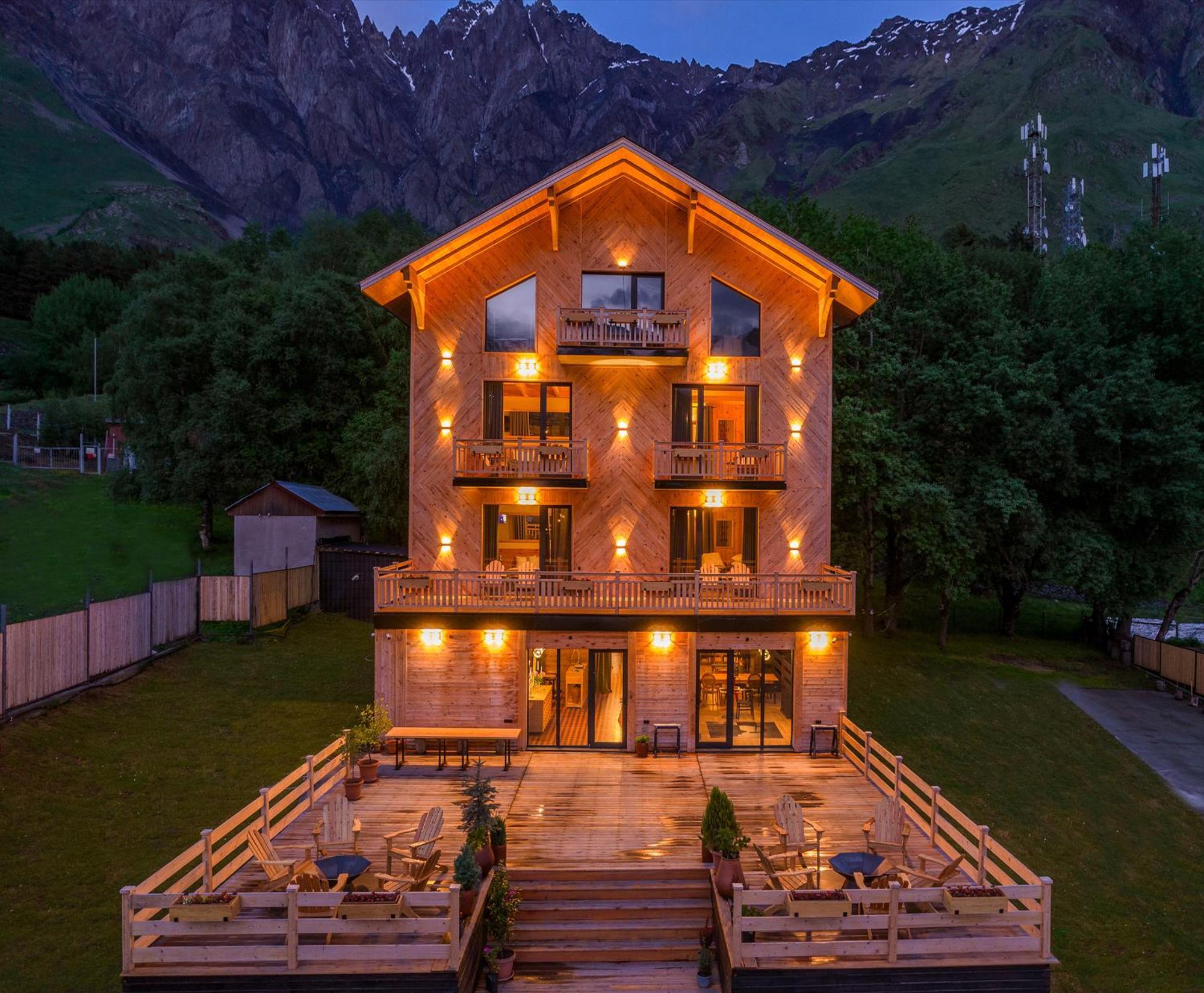 1740 Boutique Hotel Kazbegi Exterior photo