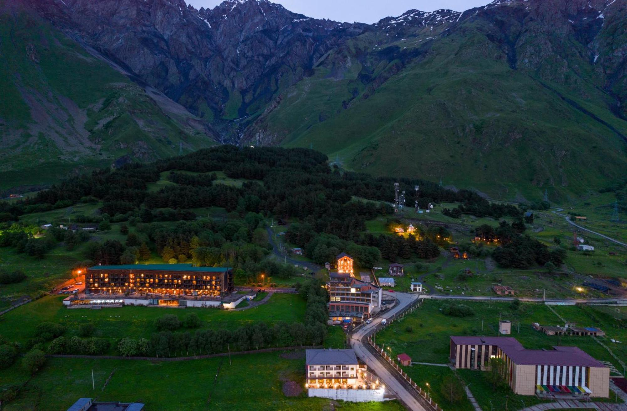 1740 Boutique Hotel Kazbegi Exterior photo