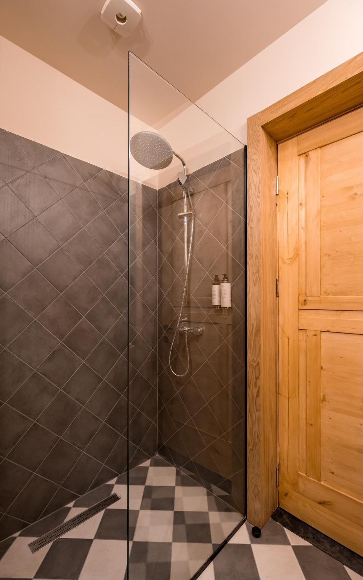 1740 Boutique Hotel Kazbegi Exterior photo