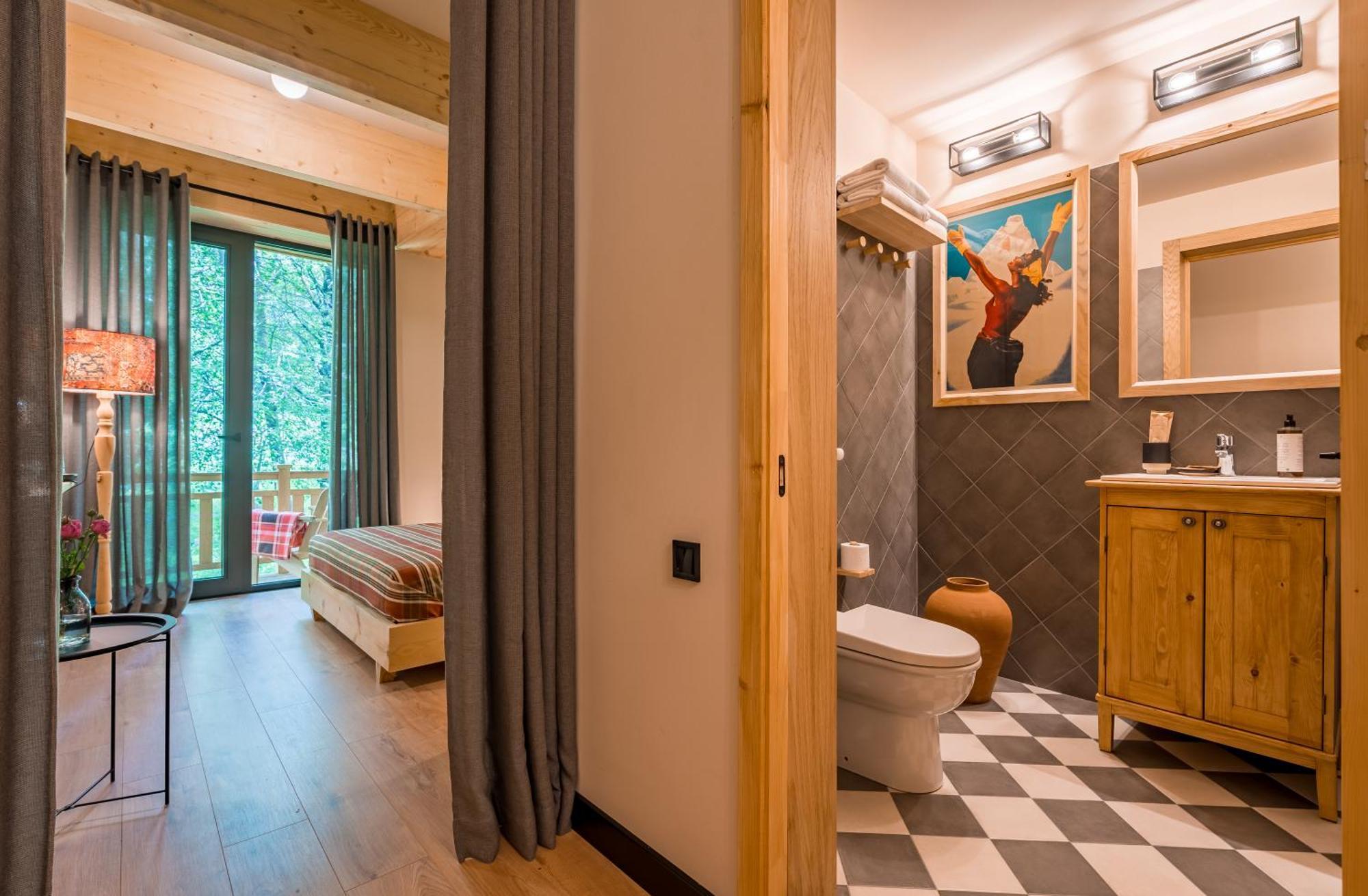 1740 Boutique Hotel Kazbegi Exterior photo