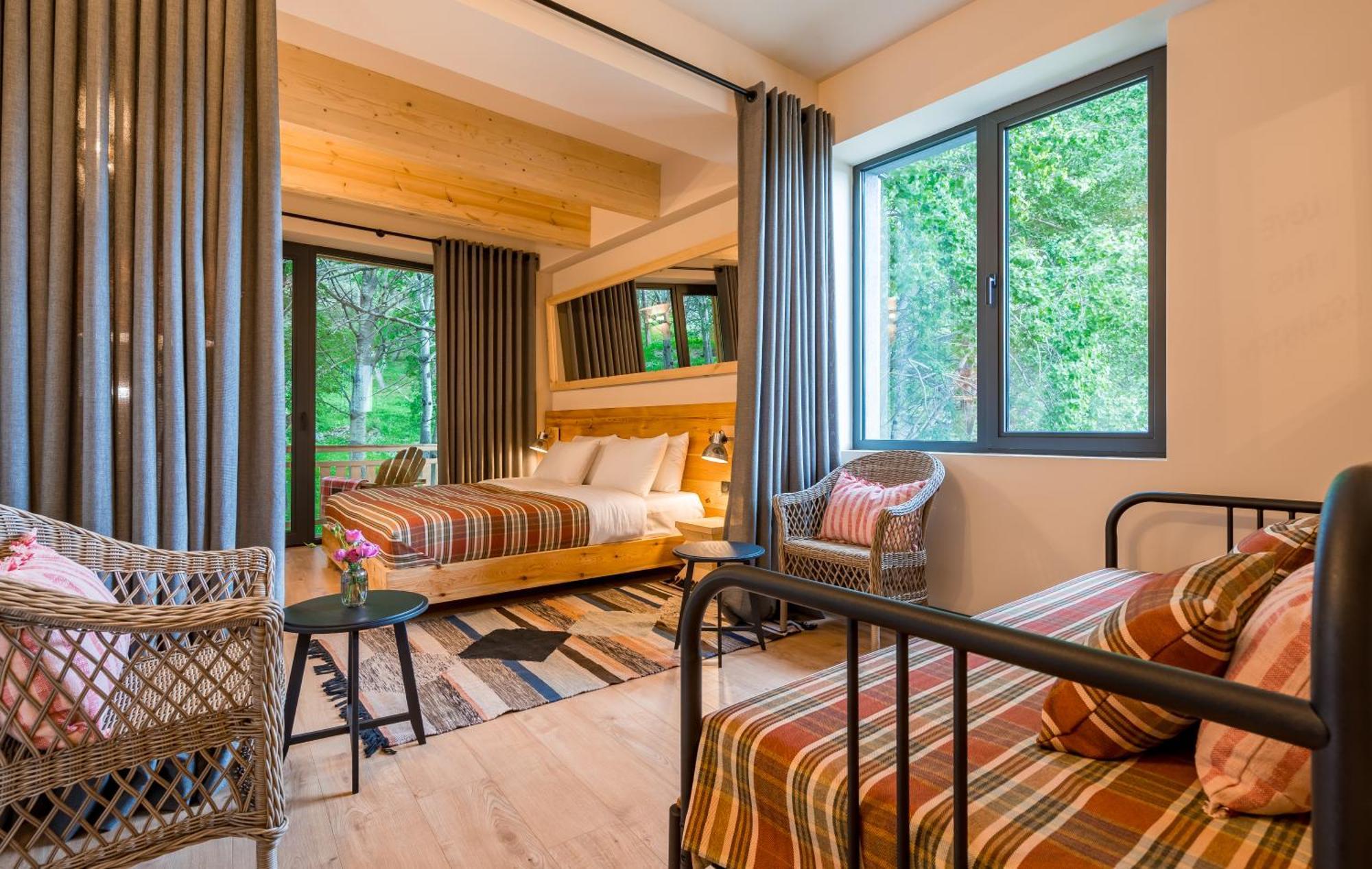 1740 Boutique Hotel Kazbegi Exterior photo